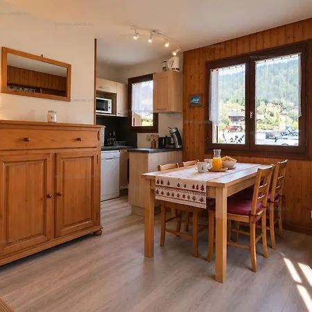 Calme Avec Parking - 4 Pers. Appartement *